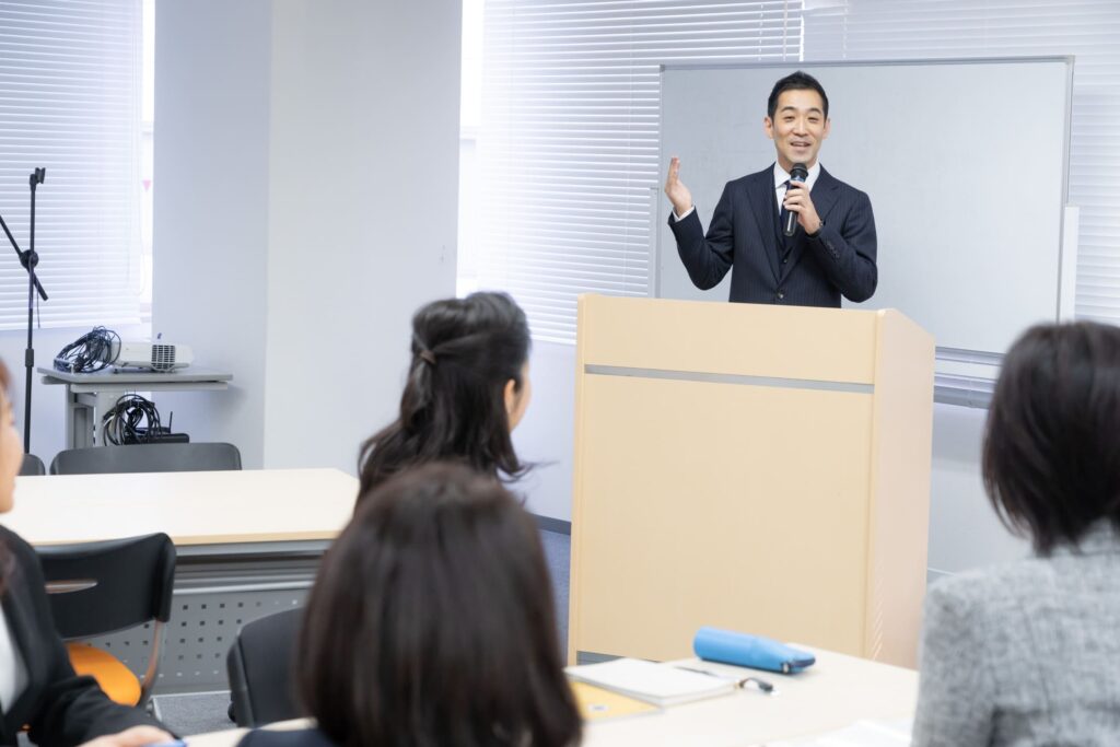 川口講師(企業研修・ガイアシステム)